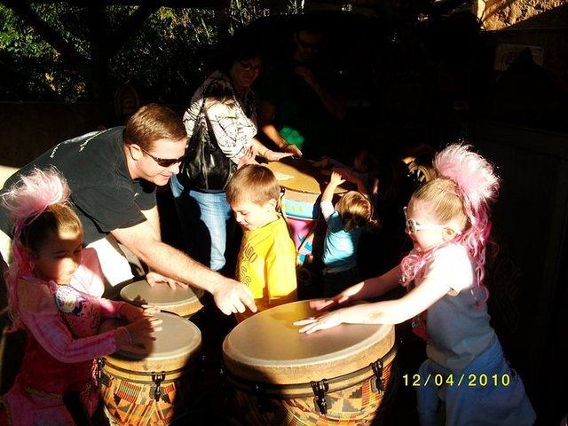 DrummingKids.jpg