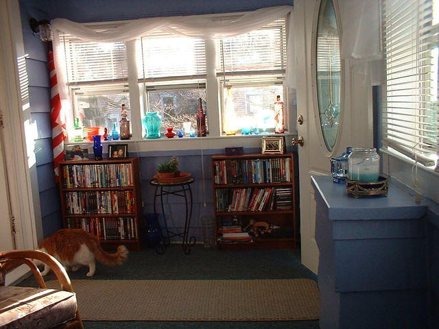 2006_0319_BluePorch.jpg
