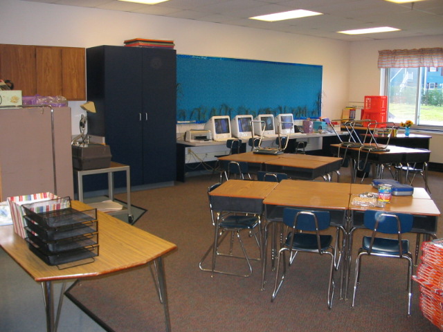 2006_0806NicholesClassroom.JPG