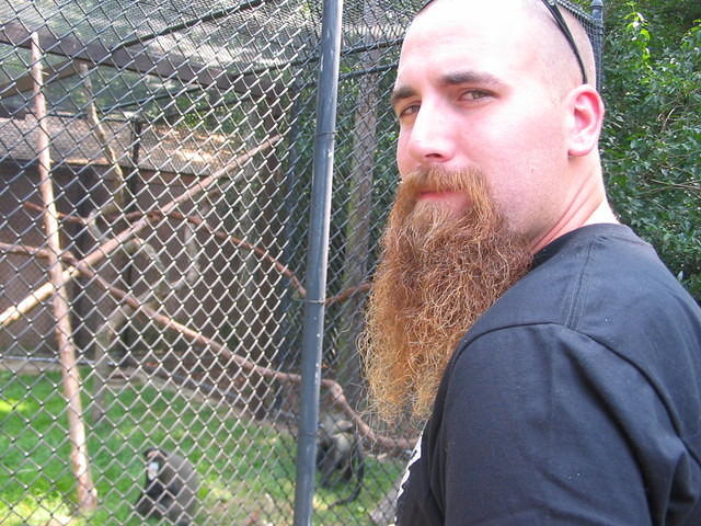2006_0819JesseByTheMonkeys.JPG