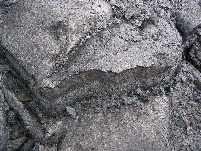 2006_0119_TheLayersOfMineralsInLava