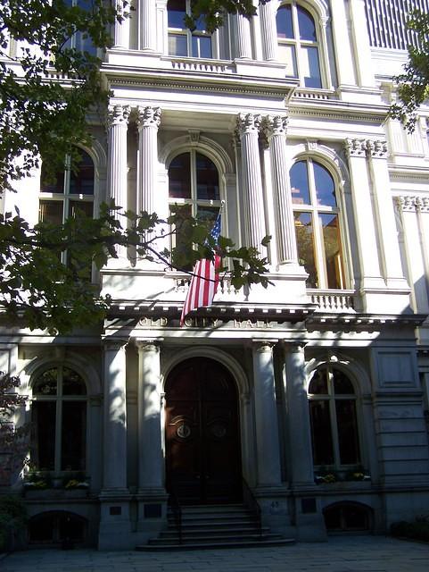 2007_1021OldCityHall.JPG