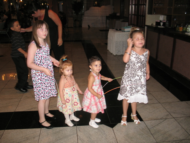 2008_0829TheLittleGirls.jpg