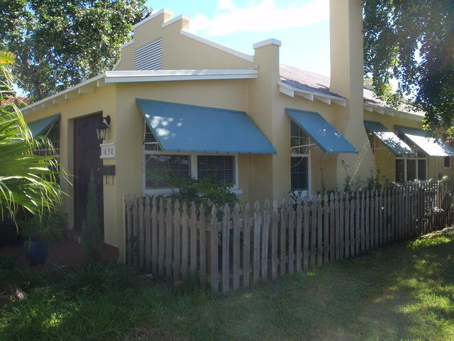 2009_1128HennyAndGeorgesHome.JPG