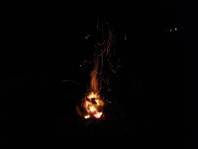 2009_0529AwesomeFire3.jpg