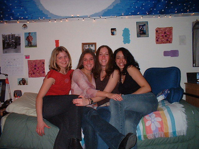 2003_0329TheSluts