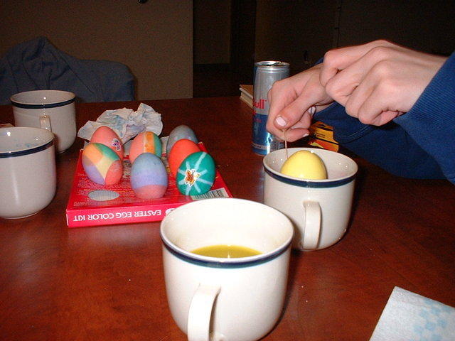 2003_0414PrettyEggs