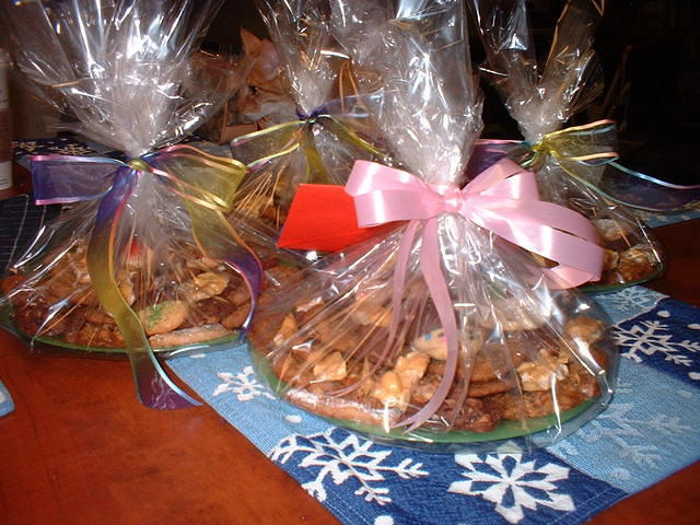 2003_0515CookieGifts