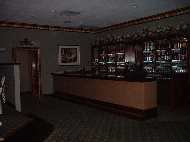 2002_0721VanityFareBar