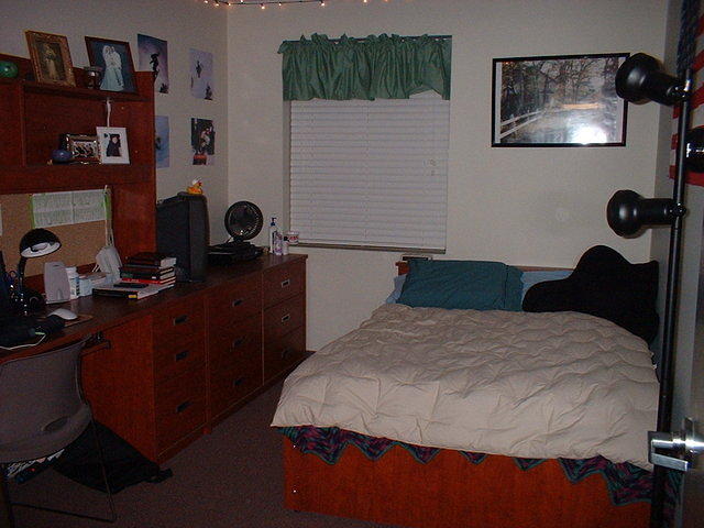 2002_0922MyRoom