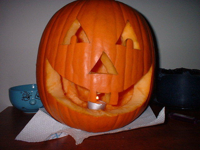 2002_1022HappyPumpkin