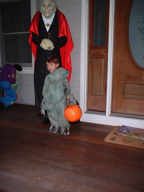2004 1031 ChristopherWithACreepyGuy