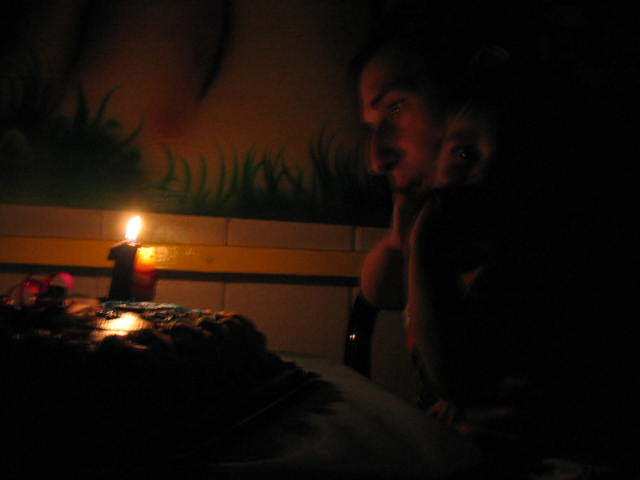 2005 0803 BlowingOutTheCandle194902AA