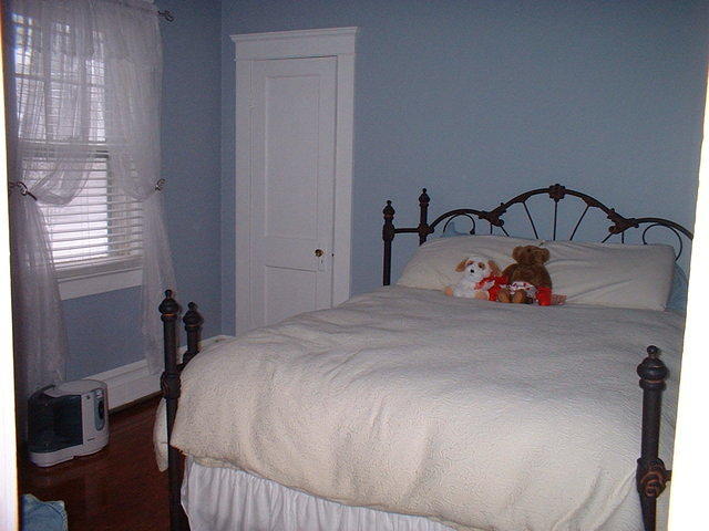 2005 0228 BedroomReDone