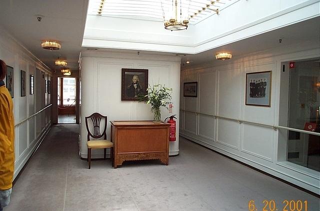 britania inside royal appt