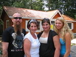 2006_0819JesseMamaBrielleAndVal.JPG