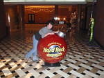 2009_1124MamaAtHardRock1.JPG