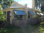 2009_1128HennyAndGeorgesHome.JPG