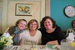2010_1120KelBellAuntJuneAndCarrie.jpg